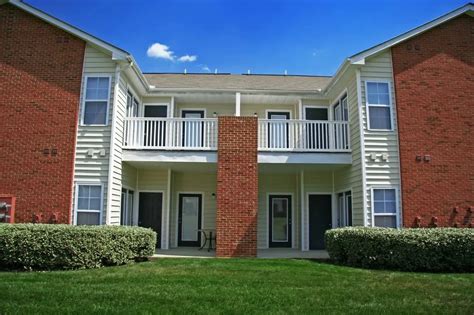 Chester Village Green Apartments .